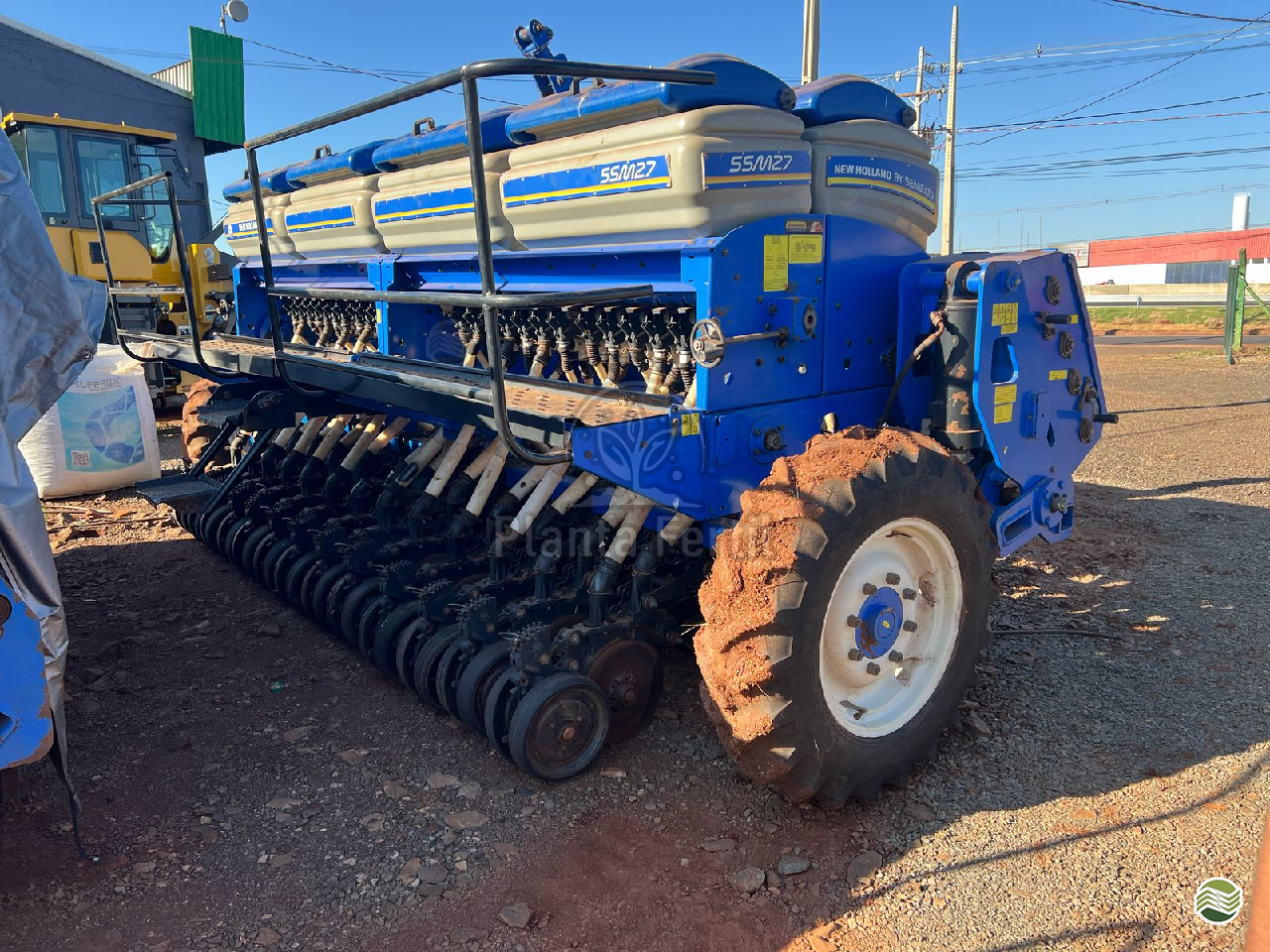 SEMEADEIRA NEW HOLLAND SSM 27 Planta Fértil LONDRINA PARANÁ PR